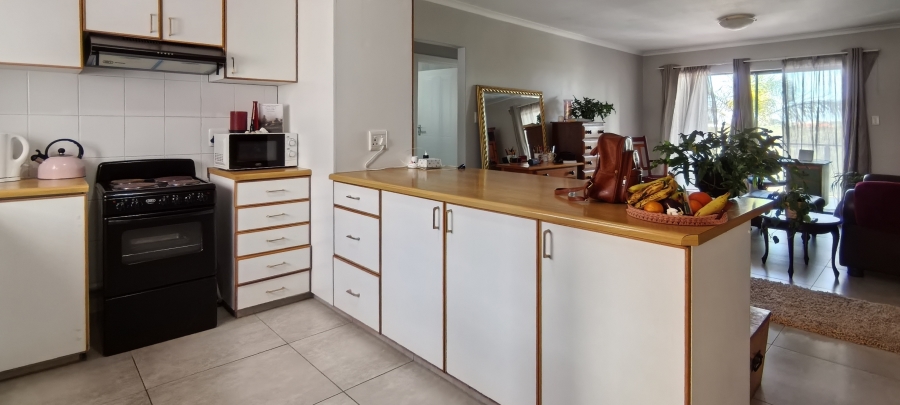 2 Bedroom Property for Sale in Hartenbos Central Western Cape